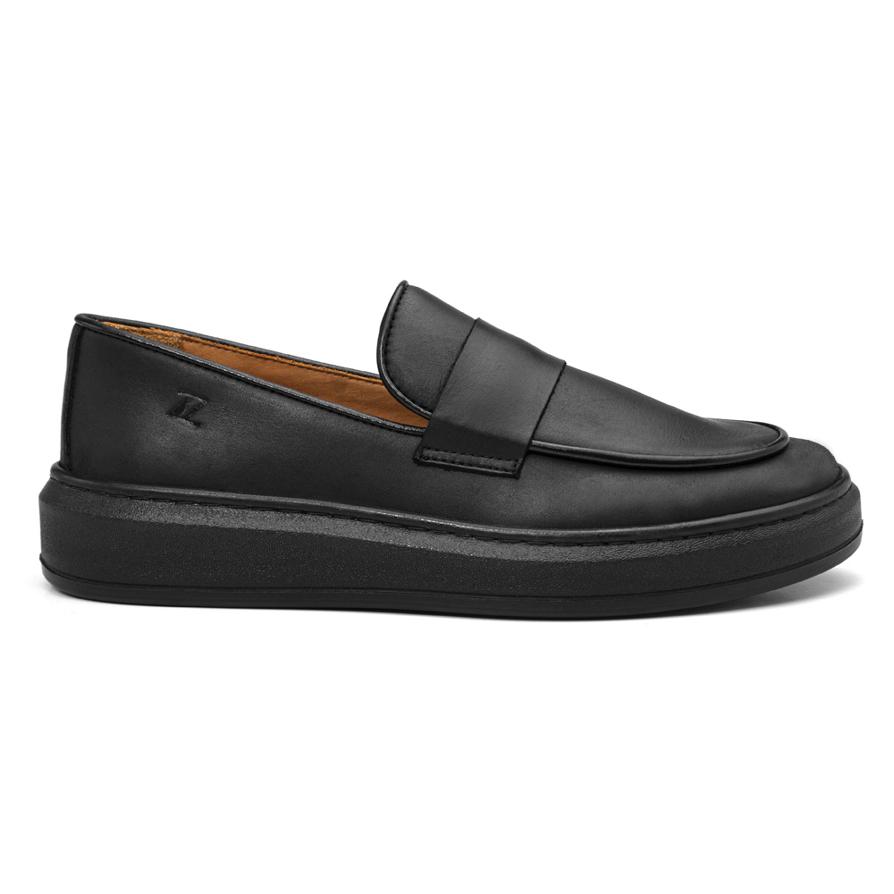 Loafer em Couro Preto com Gravata