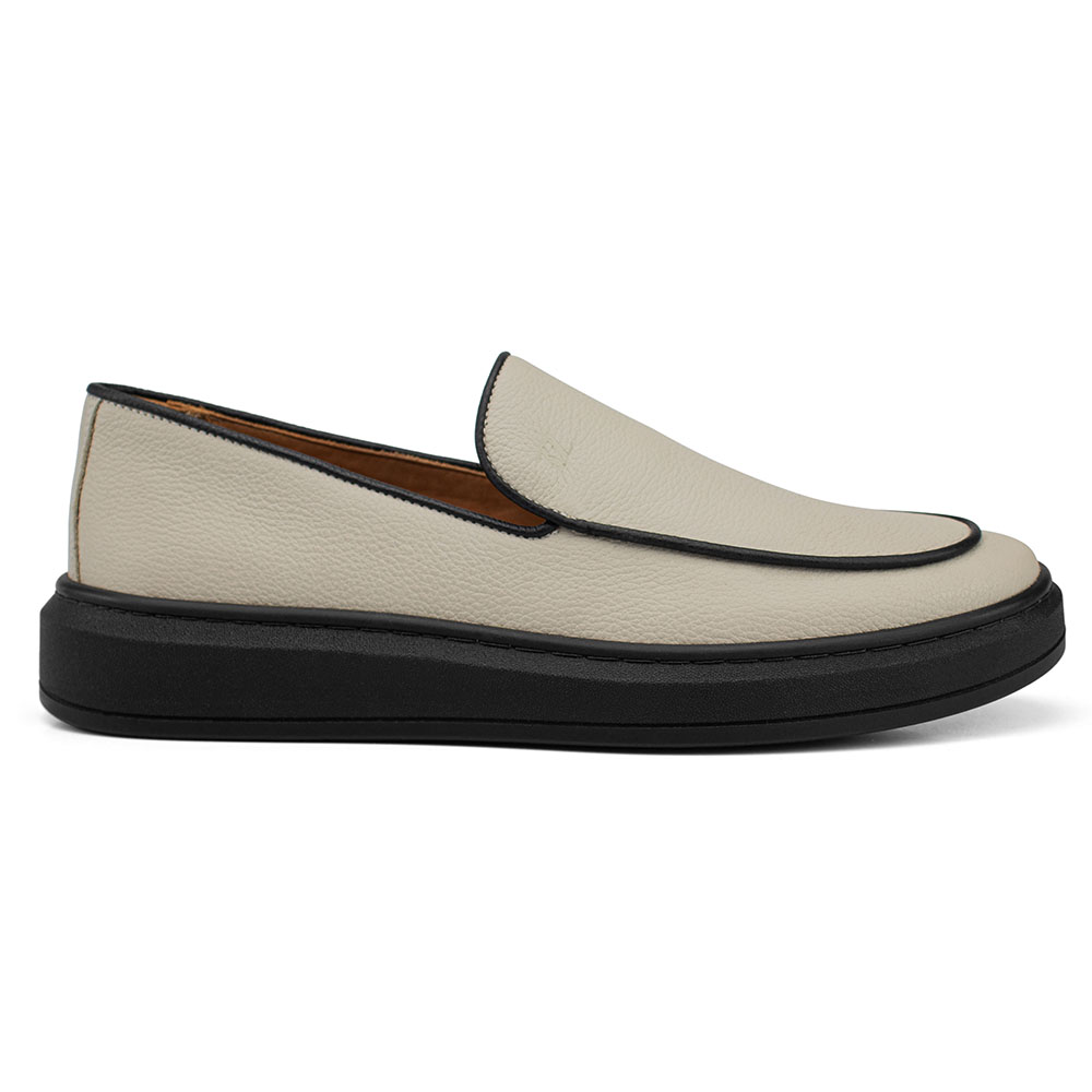 Loafer em Couro Areia