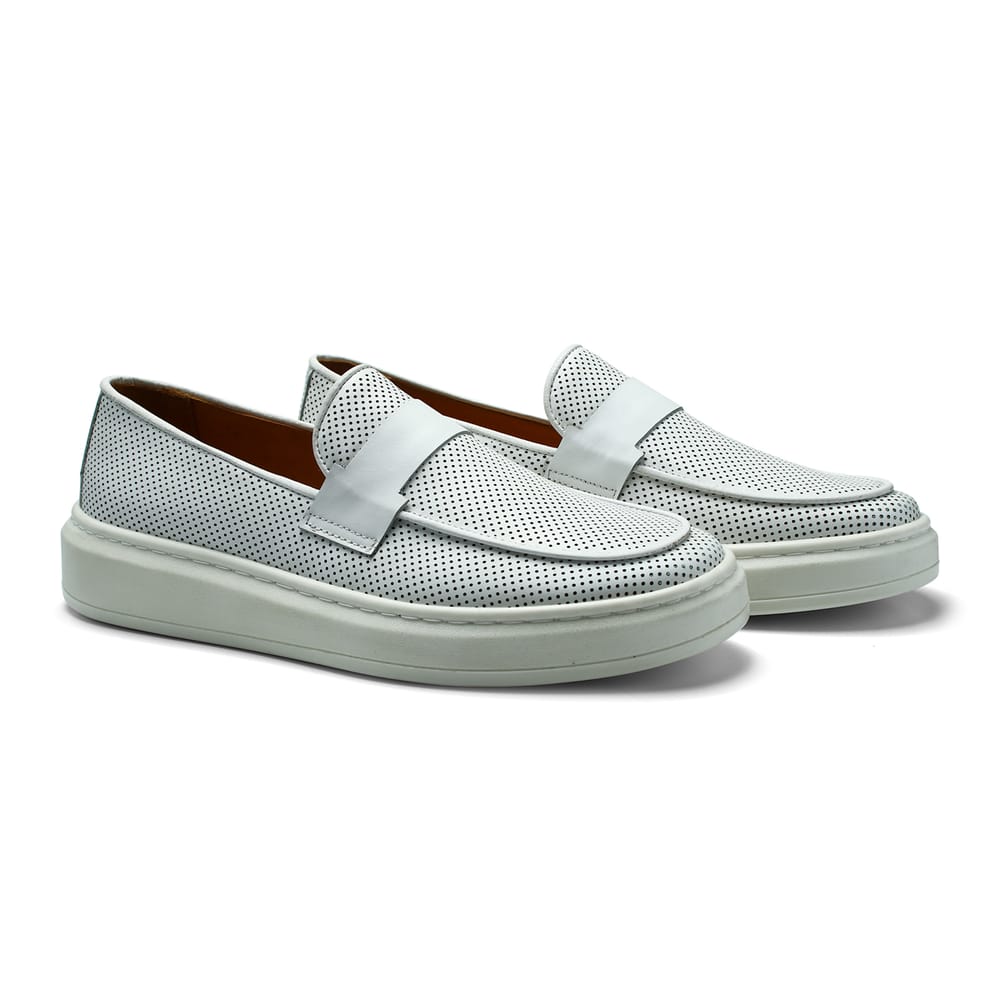 Loafer branco Rocco modelo 5349