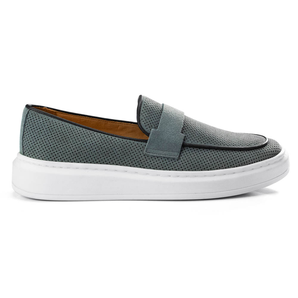 Loafer em Couro Azul com Detalhes a Laser